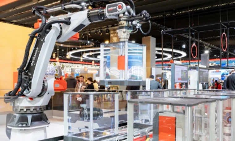 mundocompresor's tweet card. HANNOVER MESSE | La feria ofrecerá en 2026 una nueva estructura temática, una guía optimizada para los visitantes y nuevos formatos de networking.