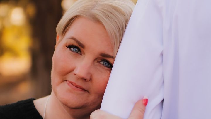 DevCircus's tweet card. My SNL Kimberlyn Stone was diagnosed Friday with colorectal cancer. She and my brother Cl… Clayton Stone needs your support for Help Kimberlyn Fight Cancer