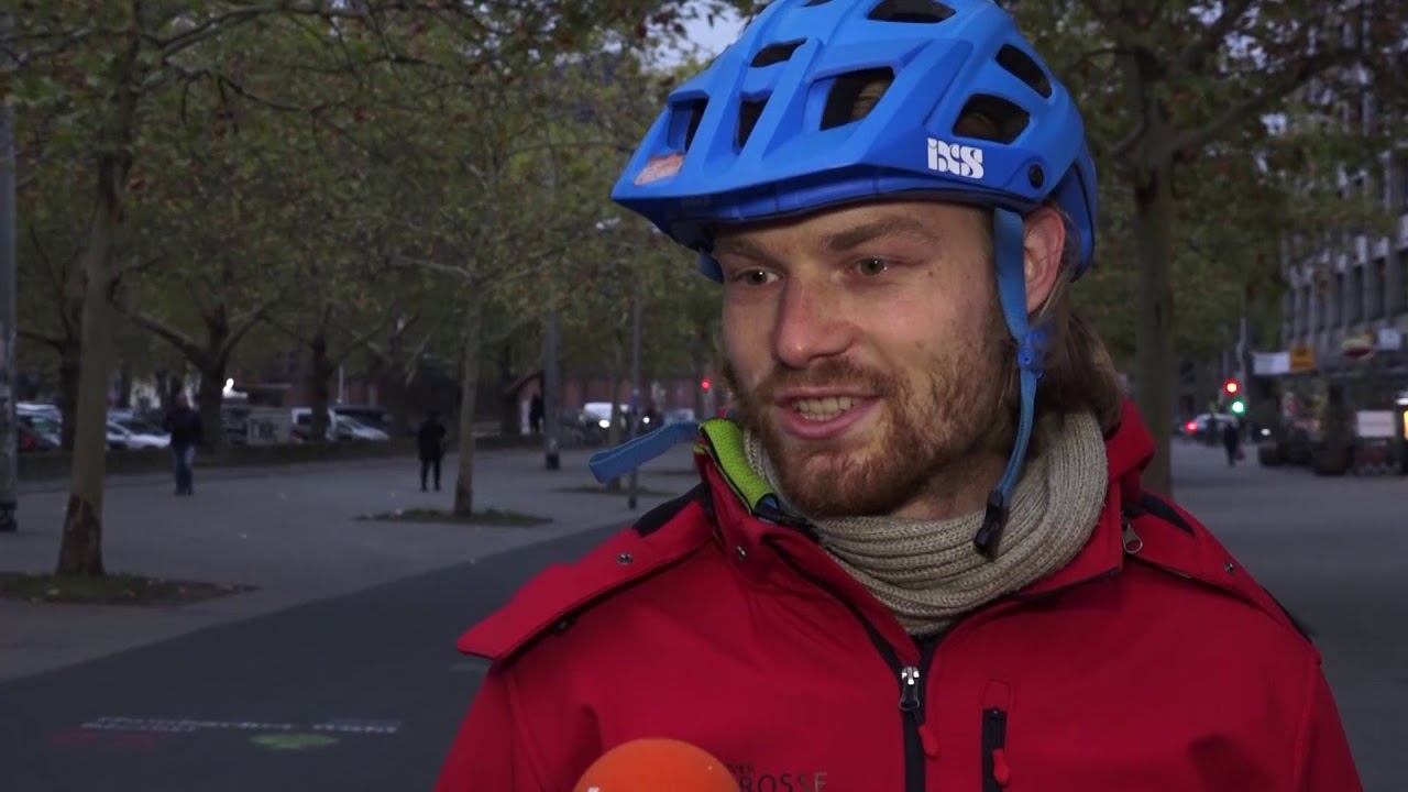 CritMassHann's tweet card. Critical Mass Hannover: Eine kritische Masse in Bewegung