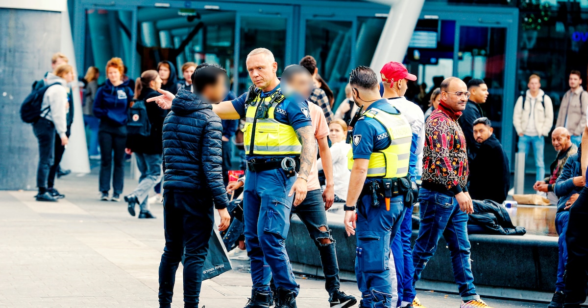 Leeuwenheart's tweet card. Een 16-jarige Syrische jongen is schuldig bevonden aan onder meer mishandeling, wapenbezit, afpersing, bedreiging, vernieling en diefstal. Hij trok een spoor van geweld door Nederland en deed daarbij...