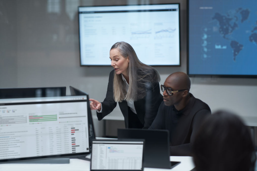 YusufsDSBlog's tweet card. Discover how Microsoft Purview Insider Risk Management helps you safeguard your data in the AI era and empowers security operations centers to enhance...