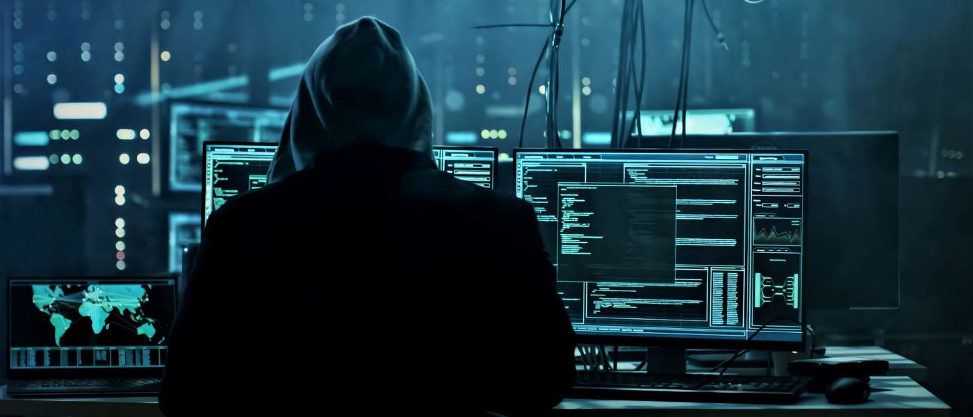 ITS_Security_'s tweet card. La Policía Nacional de Ucrania, en colaboración con la Oficina Europea de Policía (Europol), ha detenido a un ciberdelincuente que se hizo con 2 millones de dólares (1,8 millones de euros al cambio...