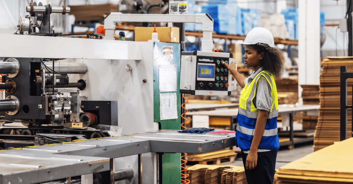 Aerotek's tweet card. Explore what machine operators do and what skills they need to succeed.