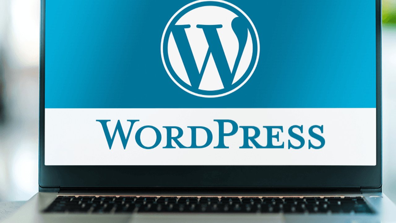 Scripts_R_Us's tweet card. What is WordPress? WordPress powers businesses all over the world. It is one of the most popular website building platforms, and it allows you to create a website or blog from scratch or improve an