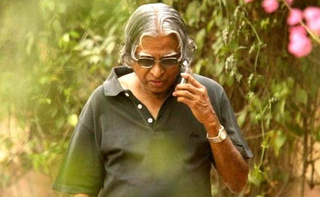 nehasinghdl's tweet card. On the 84th birth anniversary of former President Abdul Kalam, a nonprofit organisation has hit upon an unique idea to pay tribute to the late 'Missile Man of India' through handwritten postcards.