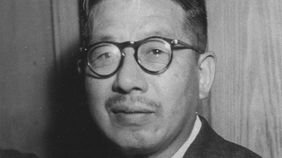 Pre_Online's tweet card. なぜ日本で政治の混迷が続くのか。立教大学の堀内進之介さんは「第46代内閣総理大臣の片山哲の足跡を知ることは、現代日本の政治状況を考える上で示唆に富む。彼は戦後の日本で、国民の生活安定と向上のために本気で尽力した」という――。