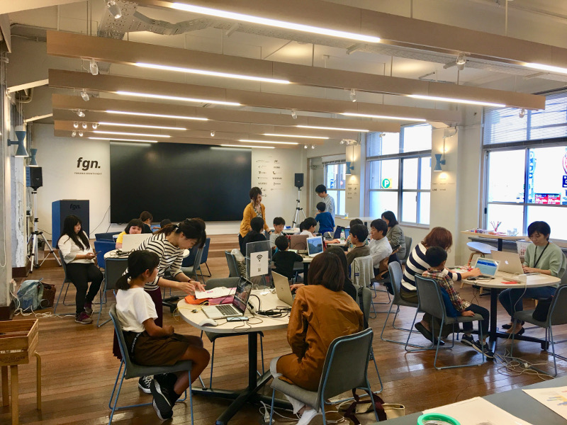 coderdojofuk's tweet card. ## 会場は２階（いちばん天神側の教室）です。 第84回 CoderDojo 福岡を開催します 日時：9/14（土） 14:00 - 16:00 場所：オンライン（Jitsi Meet） Fukuoka Growth Next （大名小跡地）（パソコン貸出OK） 参加費：無料 子どもたちが自分がやりたいプログラミングやテクノロジーの探求を自由に行い、ボランティアのメンターがそれをサポートしま...