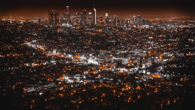 Tech_Networks's tweet card. Increased nighttime light exposure is linked to poor mental health outcomes, while increased daytime light has the opposite effect, finds a new study.