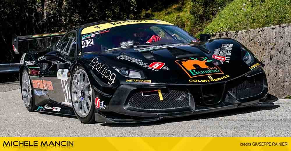 cronoscalate_it's tweet card. Successo per il pilota di Rivà in Friuli che, pur mancando la vittoria in gara per soli ventisei centesimi, fa sua la GT Super Cup