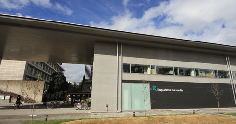 itmedia_news's tweet card. 鹿児島大学が、メールアドレスの登録ミスによって、個人情報829人分が漏えいしていた可能性があると発表した。「@gmail.com」のドメインに送るはずだったメールを「@gmai.com」に送信し続けていたという。