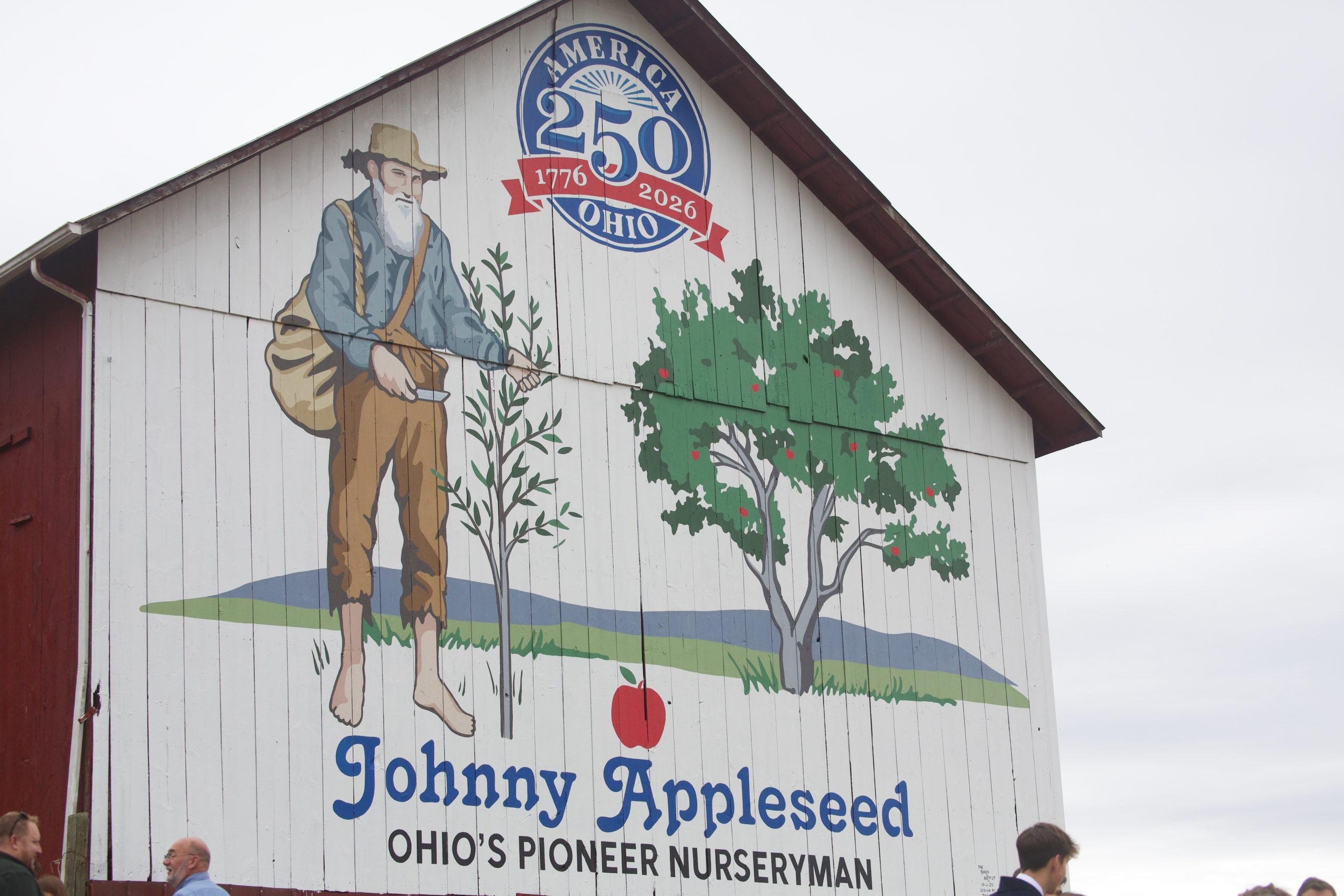 SourceMediaProp's tweet card. A new barn mural of Johnny Appleseed commemorates his impact in Ohio as part of the America 250-Ohio Commission's barn mural project.