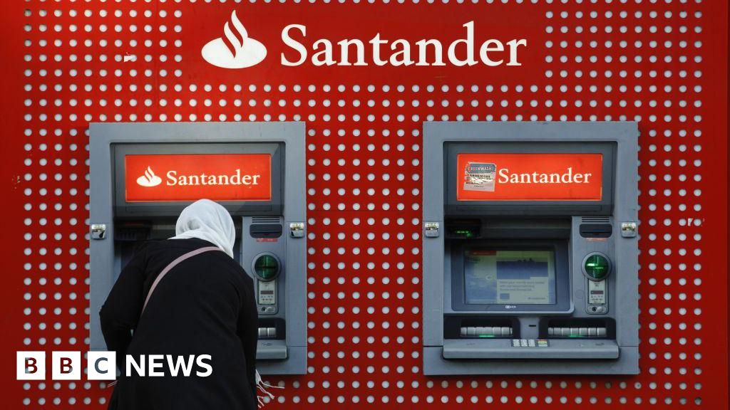 BBCNews's tweet card. The bank will start closing branches from June, putting 750 jobs at risk.