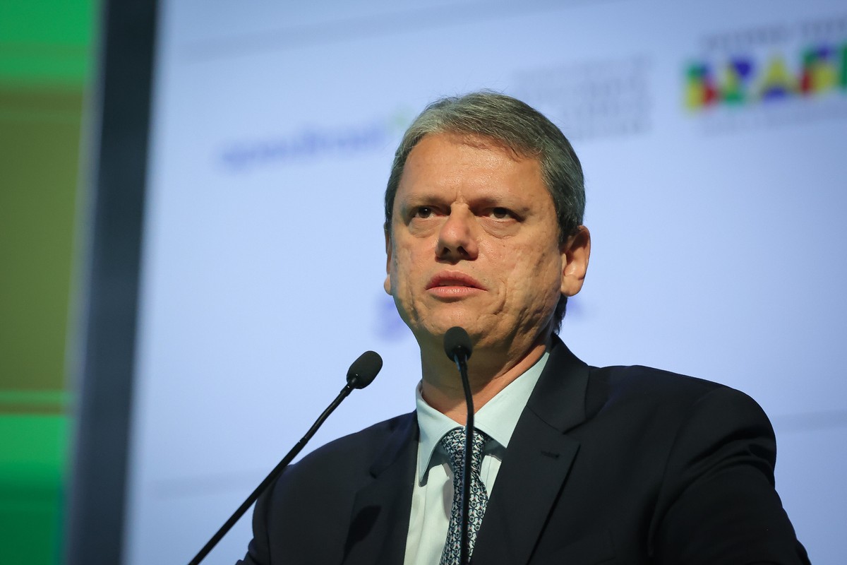 carolnavash's tweet card. Deputado do PT solicita investigação contra governador por obstrução de justiça