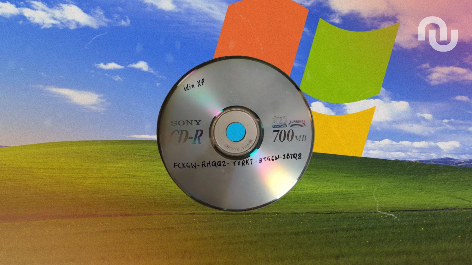 ComputerMuseumB's tweet card. Celles et ceux qui ont connu Windows XP se souviennent peut-être de cette suite alphanumérique : FCKGW-RHQQ2-YXRKT-8TG6W-2B7Q8. Il s'agissait d'une clé d'activation produit pour le système d'exploi...