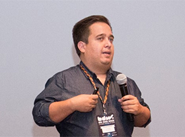 InfoQBrasil's tweet card. Entenda a nova tecnologia de código aberto que construímos para habilitar a IBM Data Science Experience à fornecer aos cientistas de dados uma experiência completa do notebook Jupyter em seu navega...