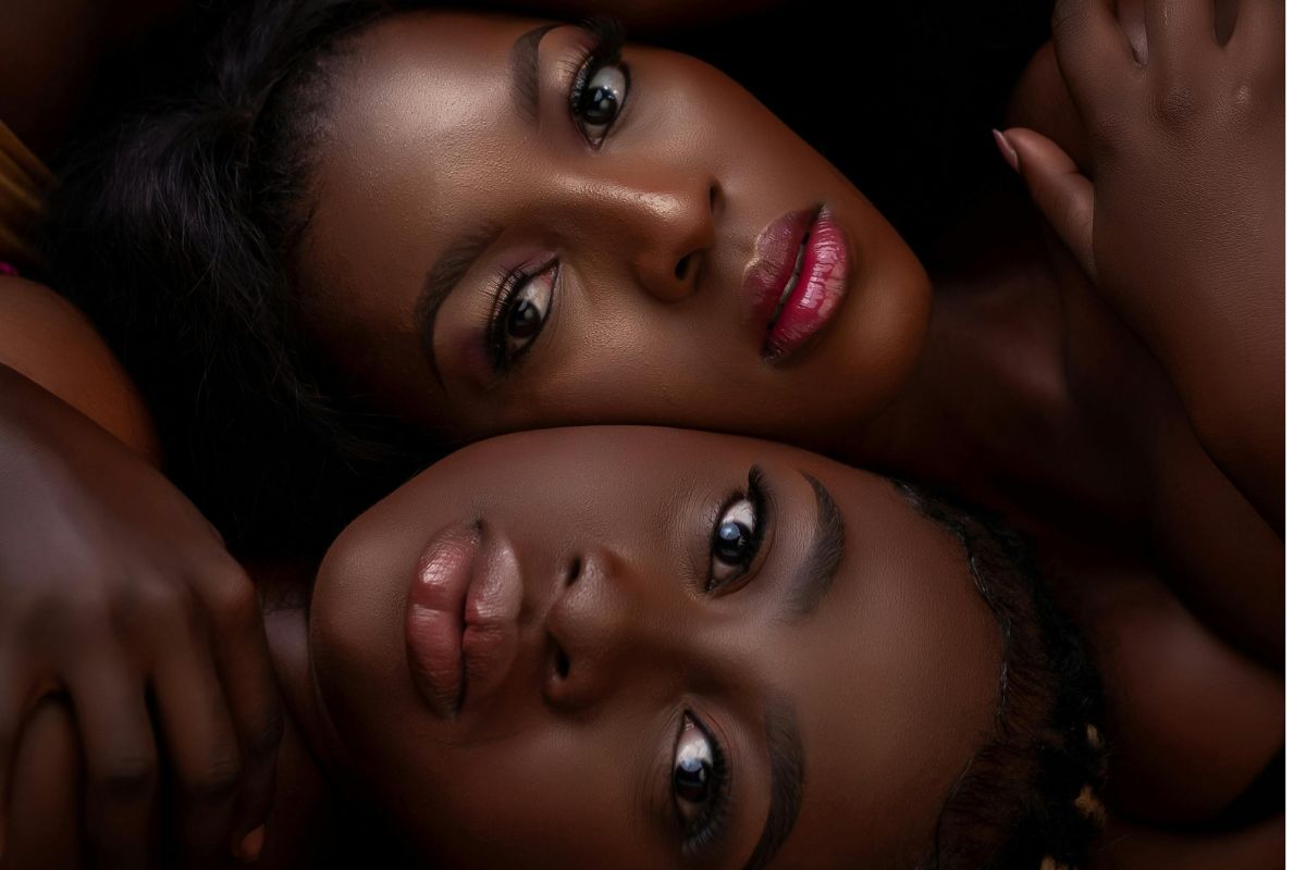 cobbo3's tweet card. Across the continent, beauty isn’t just skin deep - it’s in the grace, strength and diversity that unite African women from Cape Town to Accra.