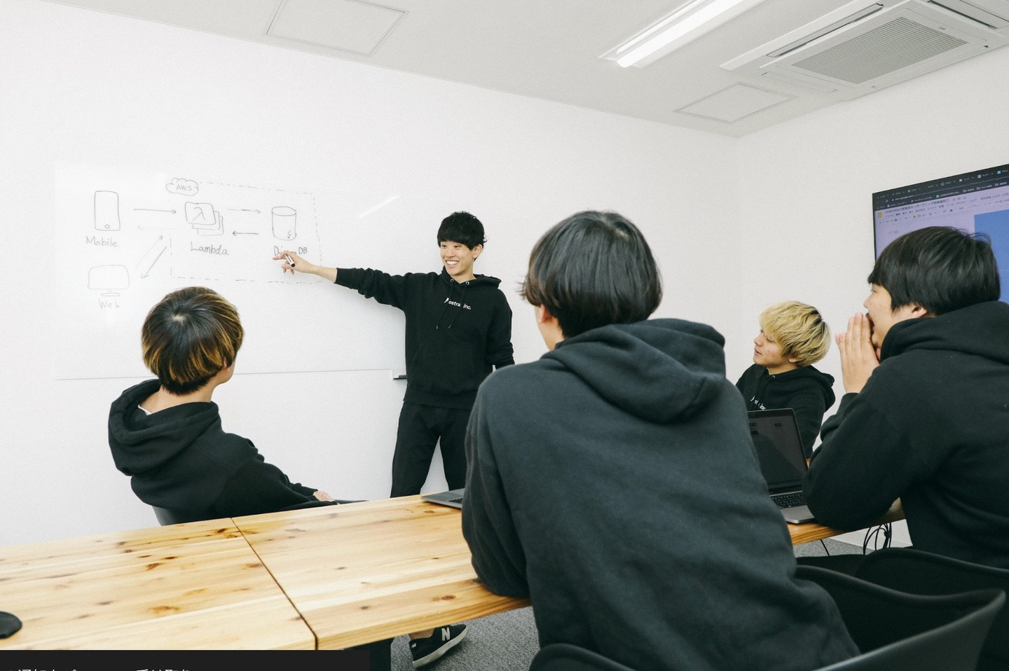 Kk_cppm's tweet card. 「学生時代にしか得られない“本物”の経験を。」 フリーランス特化型のプログラミングスクールとフリーランスエージェントを手がける急成長スター...
