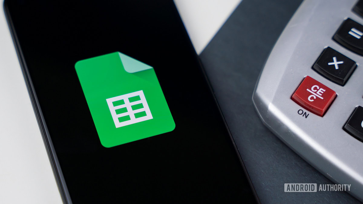 AndroidAuth's tweet card. Google's announced that Gemini has gained even more formatting and data analysis capabilities inside Sheets.