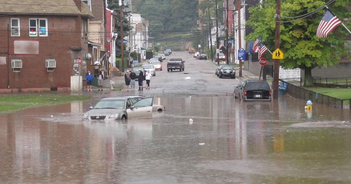 AdvocateState's tweet card. Penn State researchers use existing fiber optic cables to predict the failure of Pittsburgh's aging infrastructure, part of a larger vision to build "smart cities".