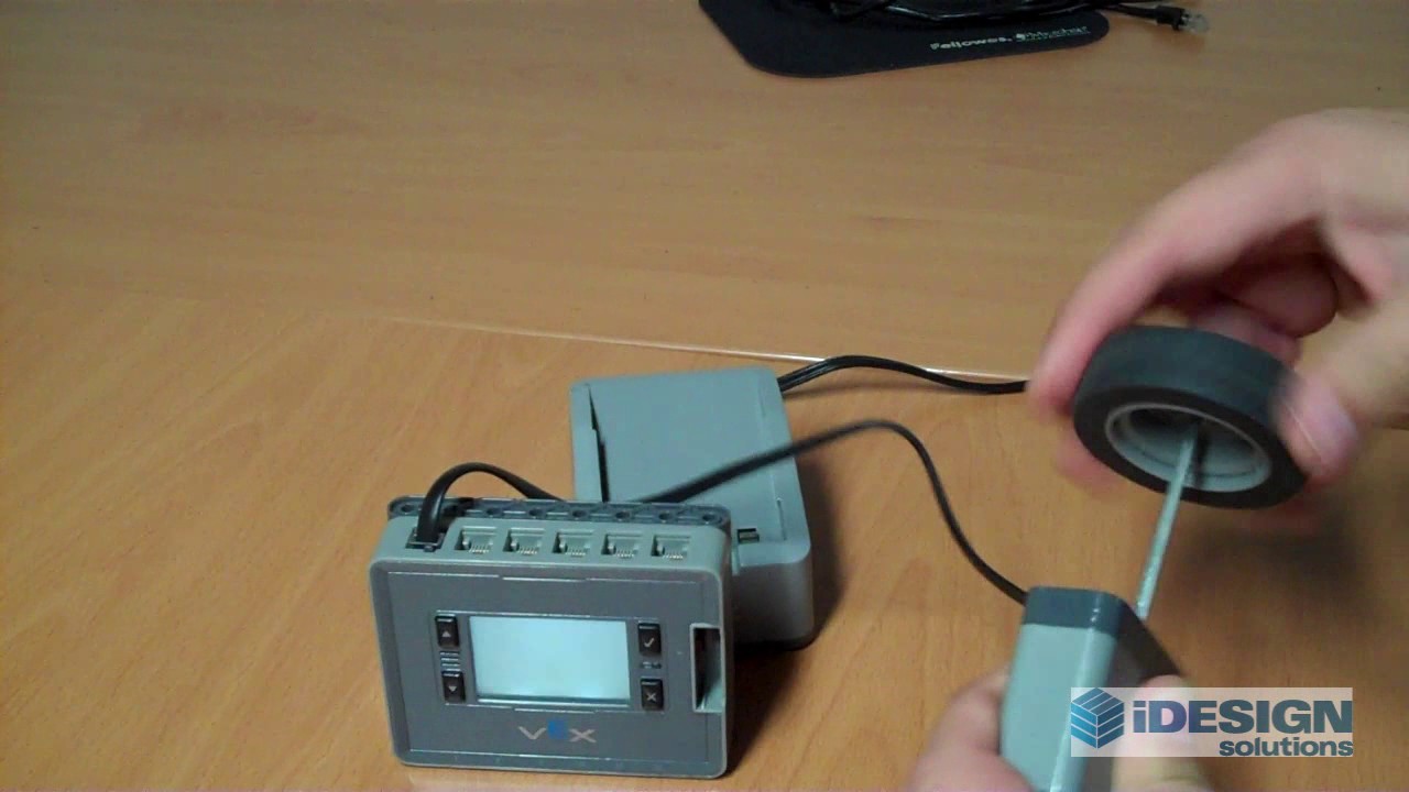 RoboticsHWDSB's tweet card. How to fix VEX IQ Flashing Light or No Charge Battery Issue