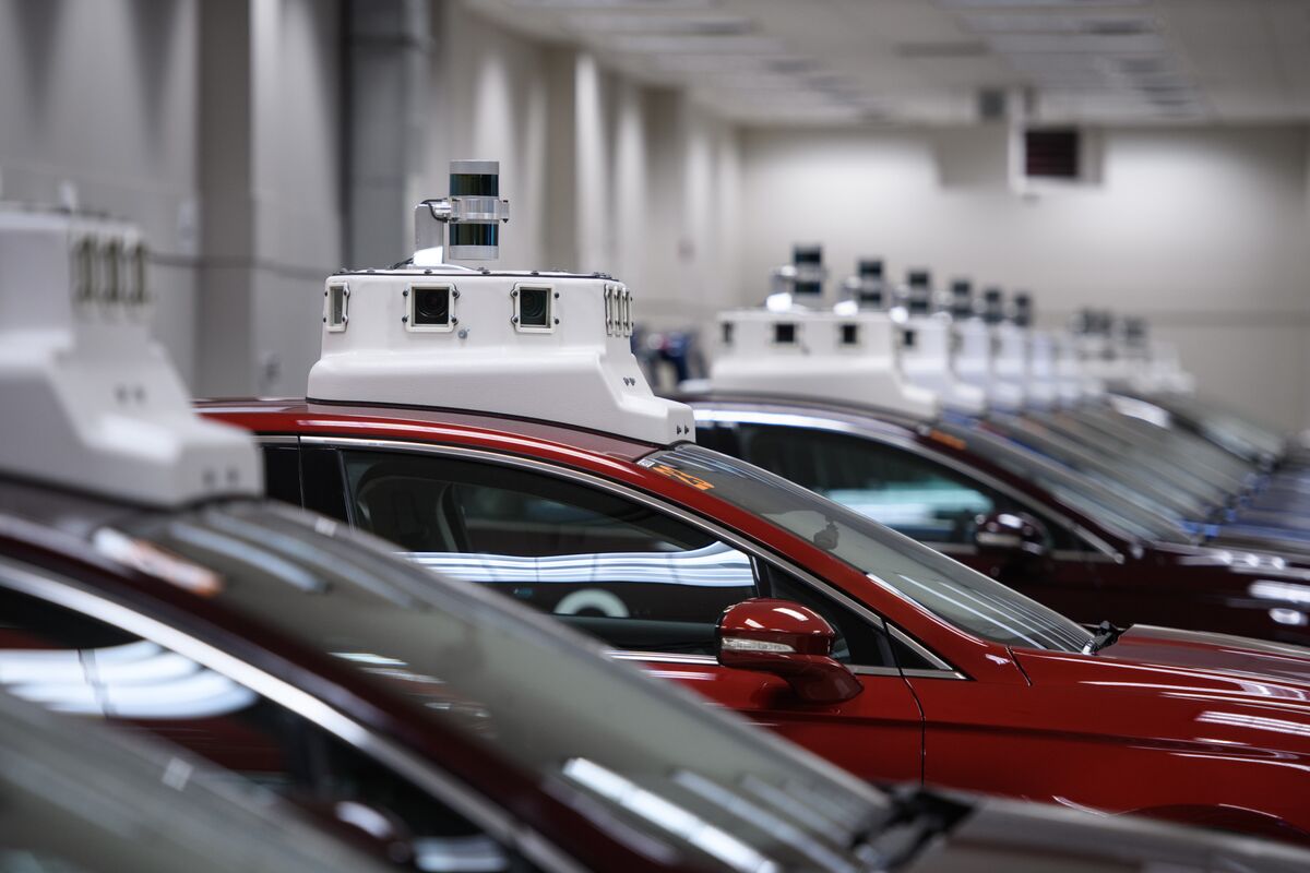IanWLee's tweet card. Volkswagen AG and Ford Motor Co. are nearing a framework agreement to join forces on electric and self-driving vehicles, capital-intensive areas that are reshaping the auto industry and straining...