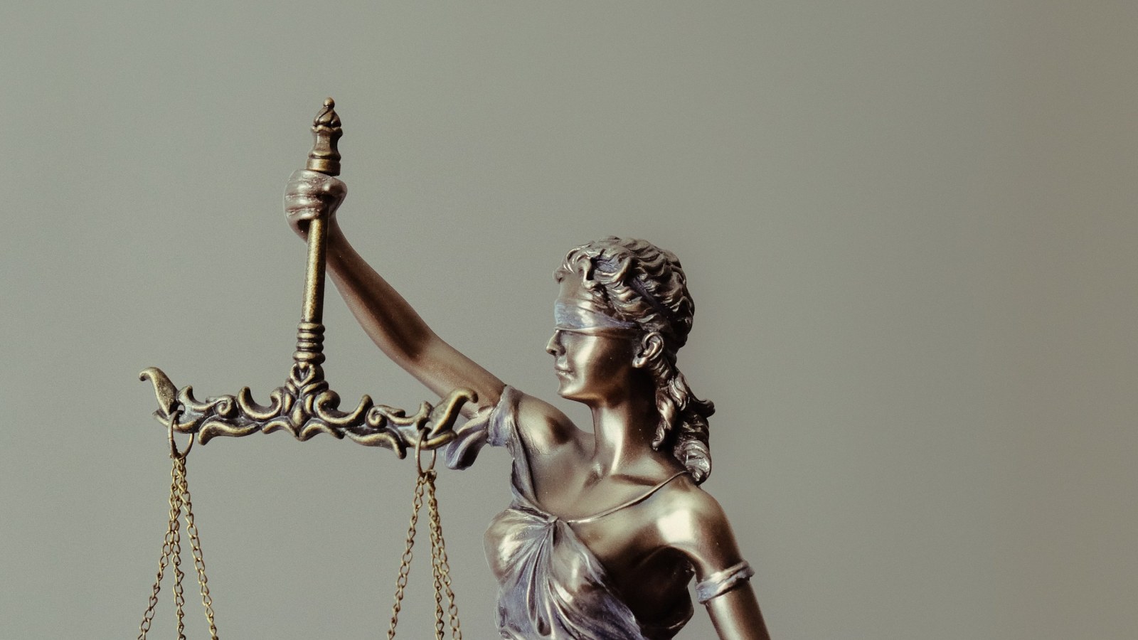 DefendInventors's tweet card. Big business lobbyists are winning an obscure -- but hugely consequential -- battle over the future of the judicial system. If these lobbyists continue to get their way, small businesses and their...