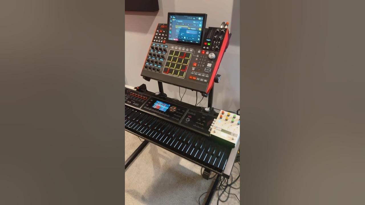 FuturegrooveNET's tweet card. MPC X & Roland FA06 Today 🔥🔥🔥 #akai #roland #mpc