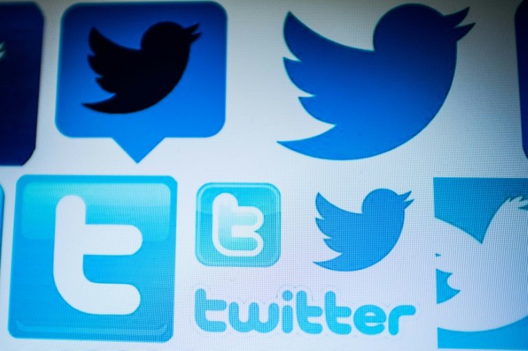 TechstersWeb's tweet card. Twitter on Thursday urged its more than 300 million users to change their passwords, saying they had been unintentionally "unmasked" inside the company by a software bug.