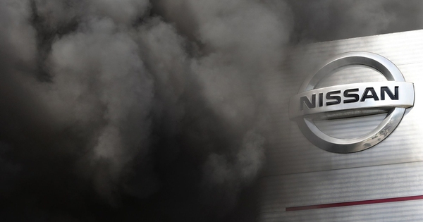 SmartMinders's tweet card. El cierre de las plantas de Nissan y Alcoa se ha confundido con las consecuencias de la crisis del covid, pero la realidad es que es el resultado de la desindustrialización de España desde los ochenta