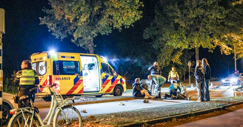 Zwaargewonde fietsers bij aanrijding op Heiligenbergerweg