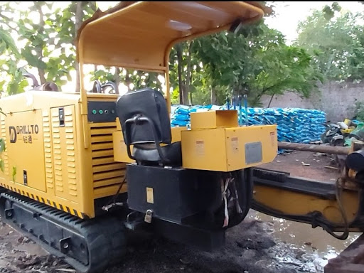 chocodinesh's tweet card. latest drilling robot ( Digging tool for electric wires buried in the ground).
