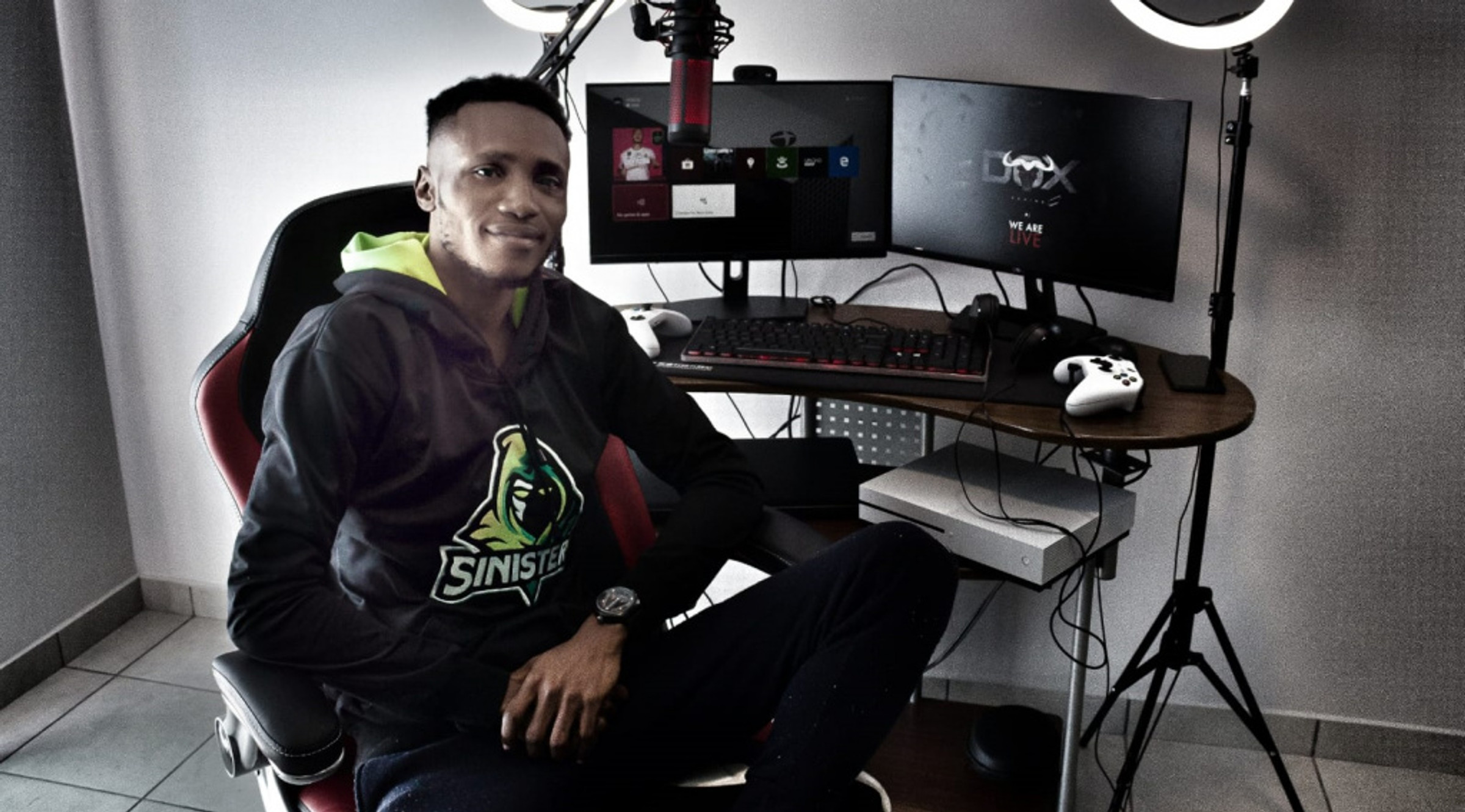 GINXTV's tweet card. Daniel “Dox” Osemeudiame's attempt to break the FIFA Guinness World Record went extremely well.