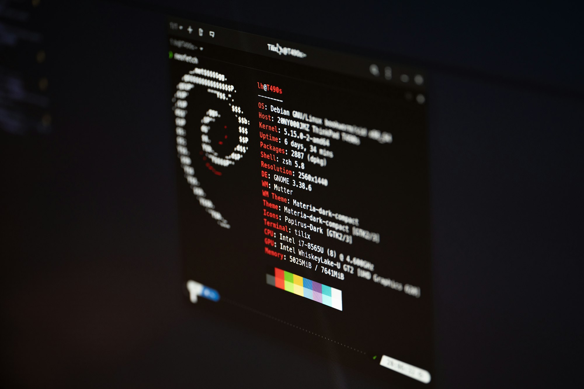 GeekyTheory's tweet card. El uso de Linux en ordenadores crece poco a poco. ¿Será el año de Linux en el escritorio?