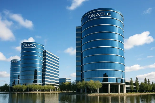 cricket_fundas's tweet card. Discover how Oracle Database@AWS is reshaping enterprise cloud database strategies—explore zero‑ETL, AI‑powered 23ai, global expansion & investor sentiment now!
