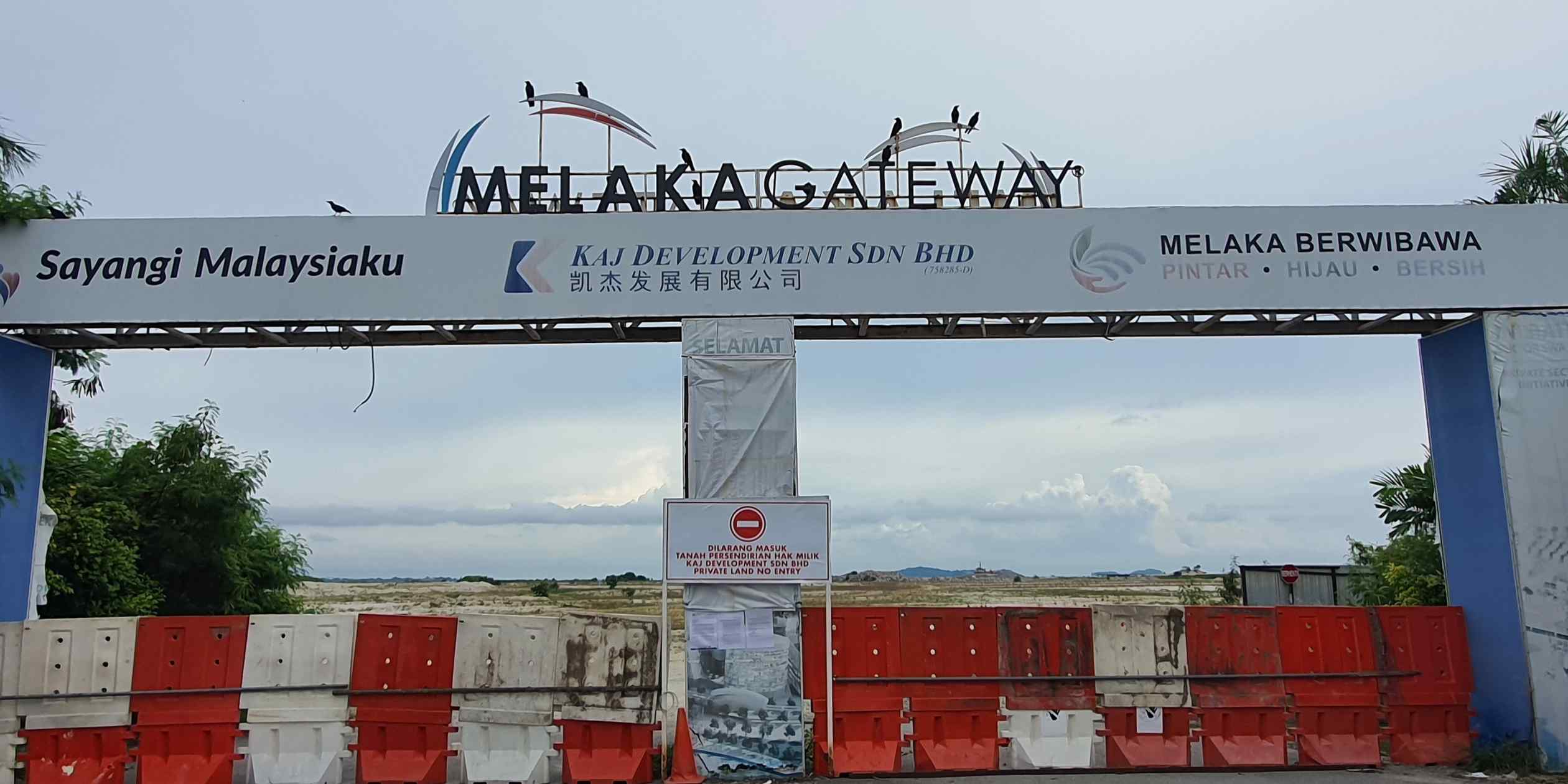 q_hibernator's tweet card. Melaka Gateway faced scrutiny amid rising number of Belt and Road deals