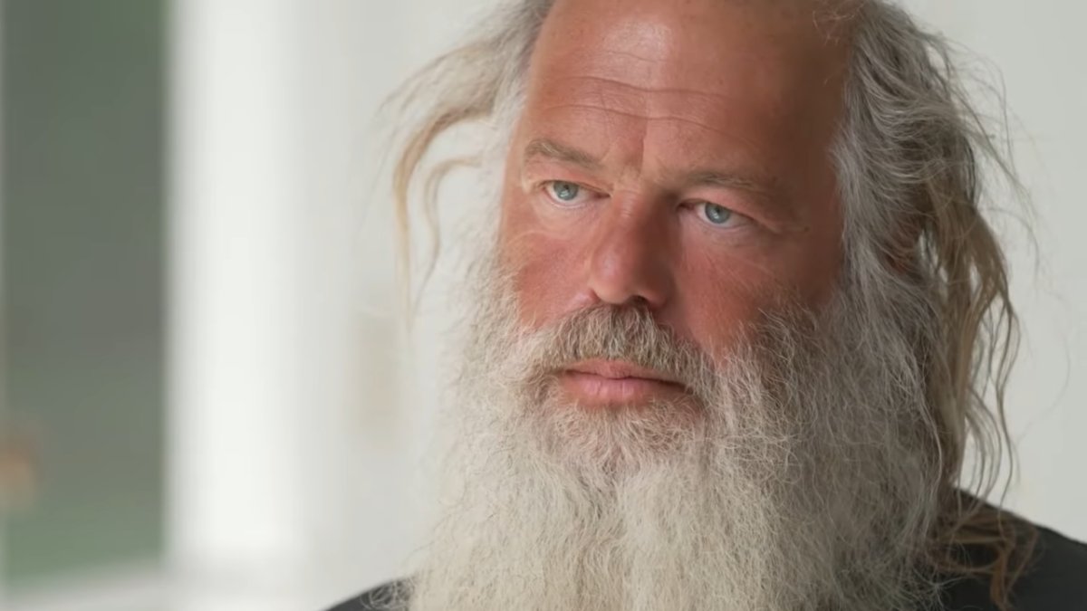 angularism's tweet card. In a recent interview on 60 Minutes, the legendary producer Rick Rubin admits, "I know nothing about music."