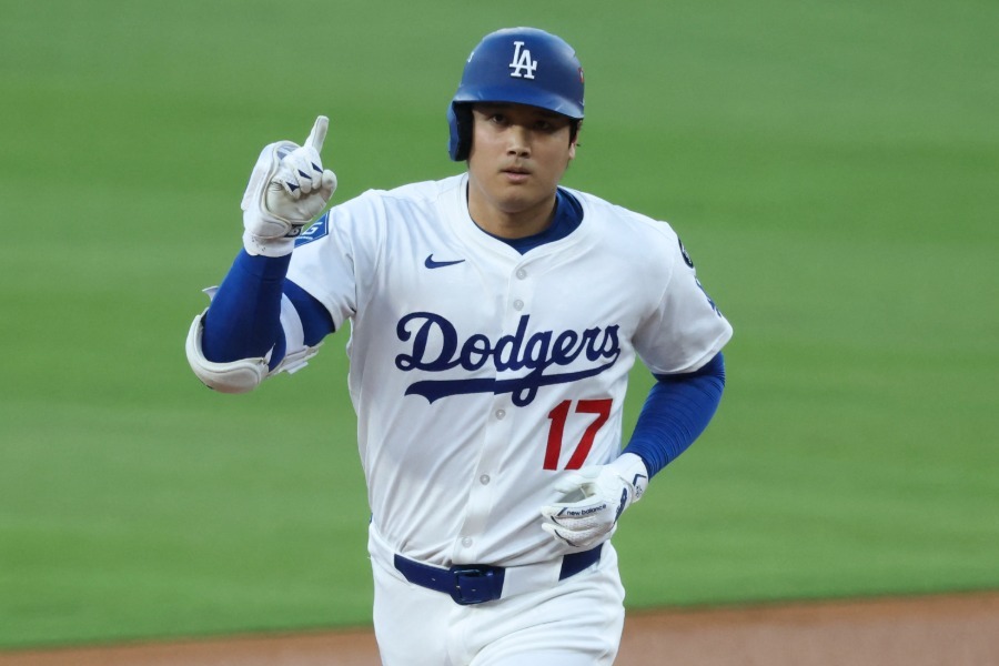 1v1_1v1's tweet card. 【MLB】ドジャース 5ー1 ブルワーズ（日本時間18日・ロサンゼルス） 　また伝説的な記録を残してしまった。ドジャースの大谷翔平投手は17日（日本時間18日）、本拠地で行われたブルワーズとのリー