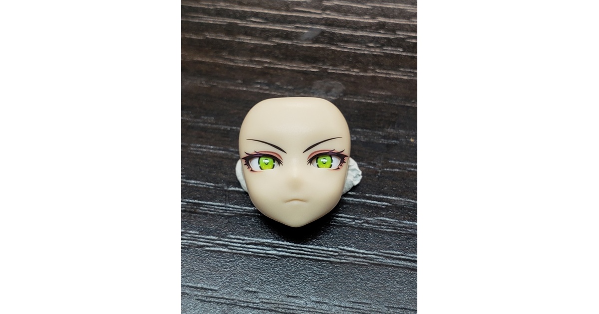 dokuo315's tweet card. 白く塗装した4.5ミリプラスチック球に、UVプリンターで直接印刷をした後に、UVクリアレジンでコーティングしてます。 塗装とコーティングの分、厚くなっているので、直径は4.7～4.9弱くらいだと思います。 目線変更用の穴が空いてましたが、レジンコーティングした際に埋まってます。 後方には爪楊枝の先端がついていて、目線変更用のつまみに使えます。長い場合は丁度良い長さに切り落としてください。ニッ...