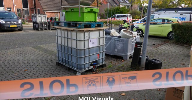 Politie treft bij inval woning Zwaag drugslab aan