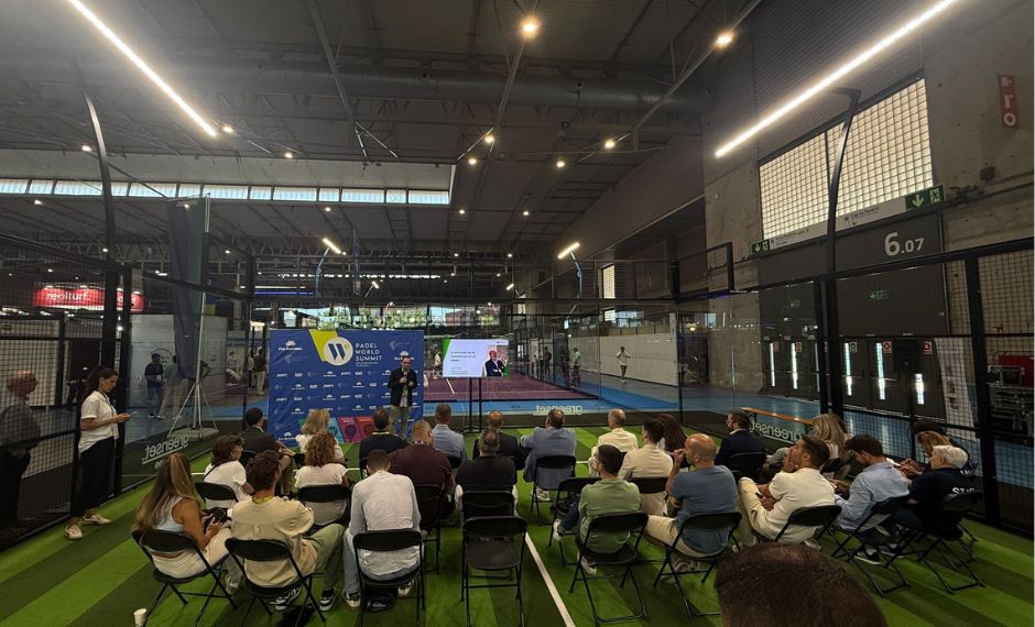 LedProjects's tweet card. Led Projects presenta en el Padel World Summit 2025 su modelo más ambicioso: un sistema que combina diseño, potencia y tecnología de vanguardia para transformar la experiencia del pádel Led Projects...