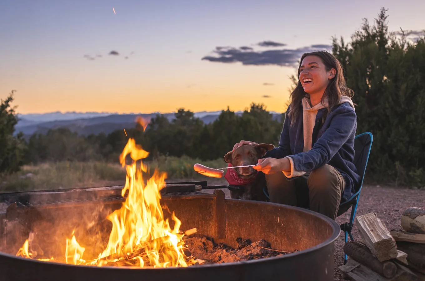 ModTrav's tweet card. Summer is here and I’ve rounded up a few of my favorite travel-friendly essentials to keep you cool, comfy, and ready for anything--whether you’re road-tripping, catching flights, or just spending...