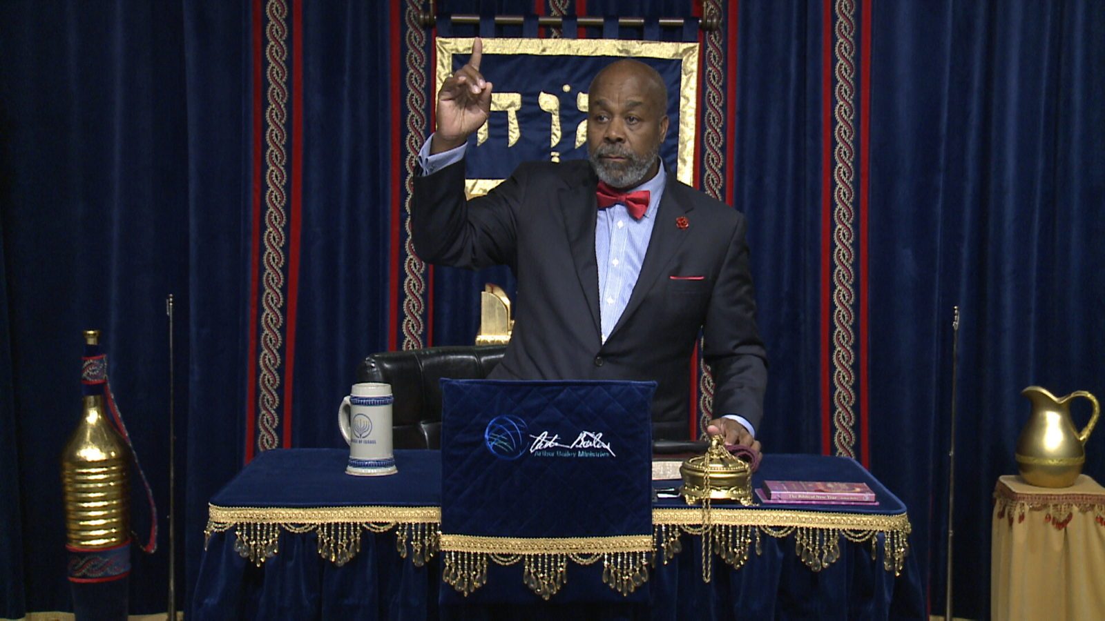 HebraicDaniEl's tweet card. Join us twice weekly on Thursday’s at 7pm ET and Saturday’s at 11am ET for our weekly Sabbath Service teachings. We have a large online community, but also meet in person in Charlotte, NC.