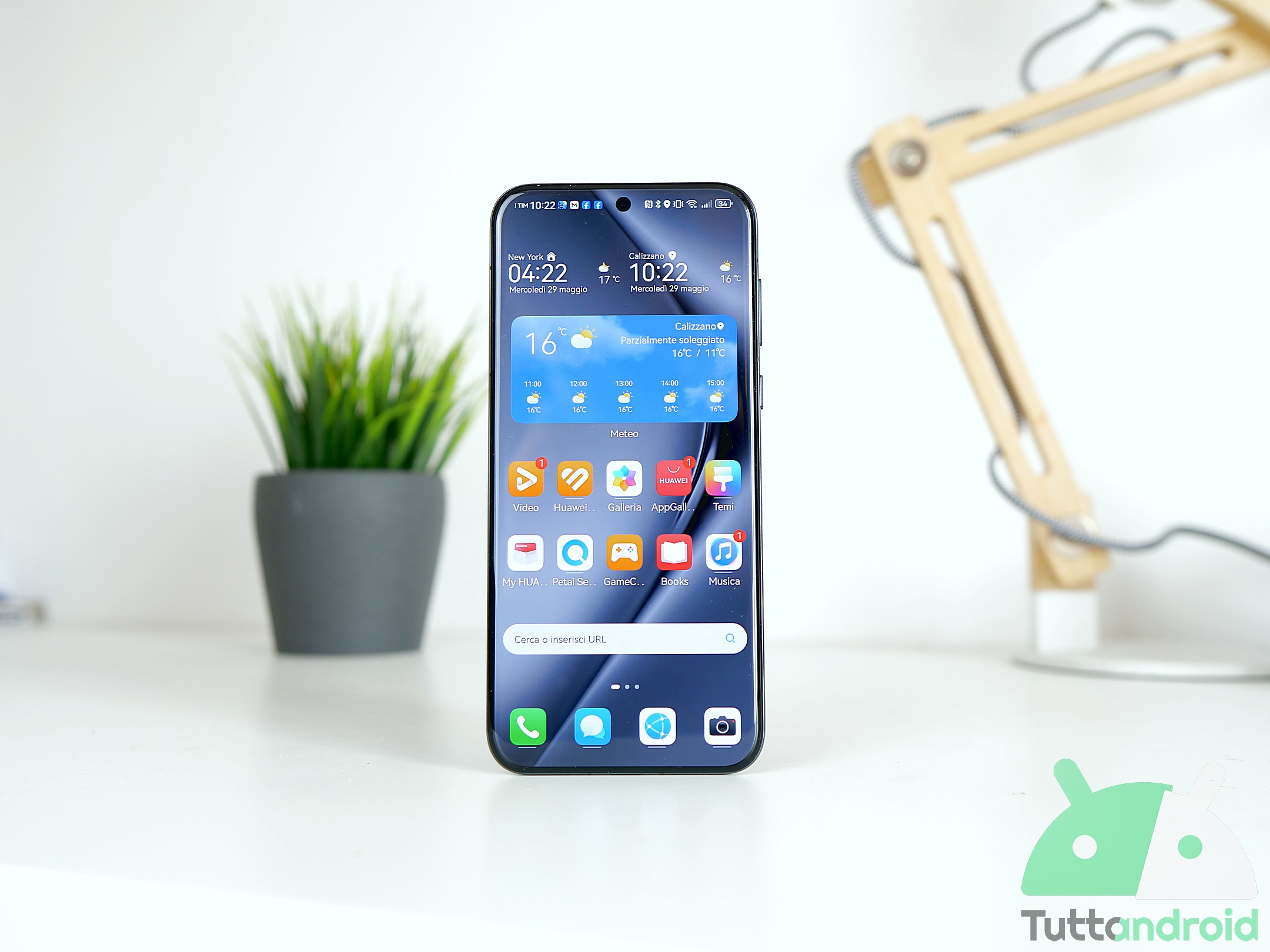 TuttoAndroid's tweet card. Vediamo come installare i servizi e le app Google su Huawei: la nostra guida passo passo per smartphone e tablet con AppGallery!