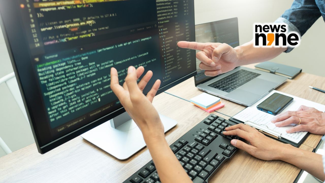 News9Tweets's tweet card. Oracle introduces Oracle Code Assist, an AI-powered development tool designed to speed up application development by providing tailored code suggestions and automating routine tasks. Set to enhance...