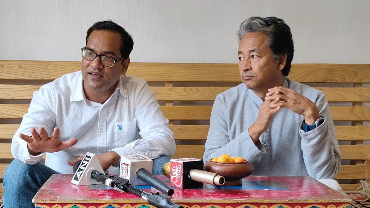 GitanjaliAngmo's tweet card. Journalist Pankaj Prasoon of NMF News Apologises to Sonam Wangchuk...