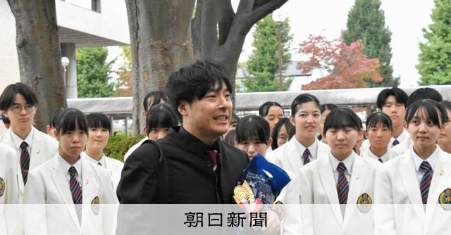OSYhRtlLGAsZv9b's tweet card. 　最後のコンクールを終えて　第73回全日本吹奏楽コンクール（全日本吹奏楽連盟、朝日新聞社主催）高校の部が19日、宇都宮市文化会館で開かれました。　全日本吹奏楽コンクールは、全国の中学校や高校の吹奏楽部…
