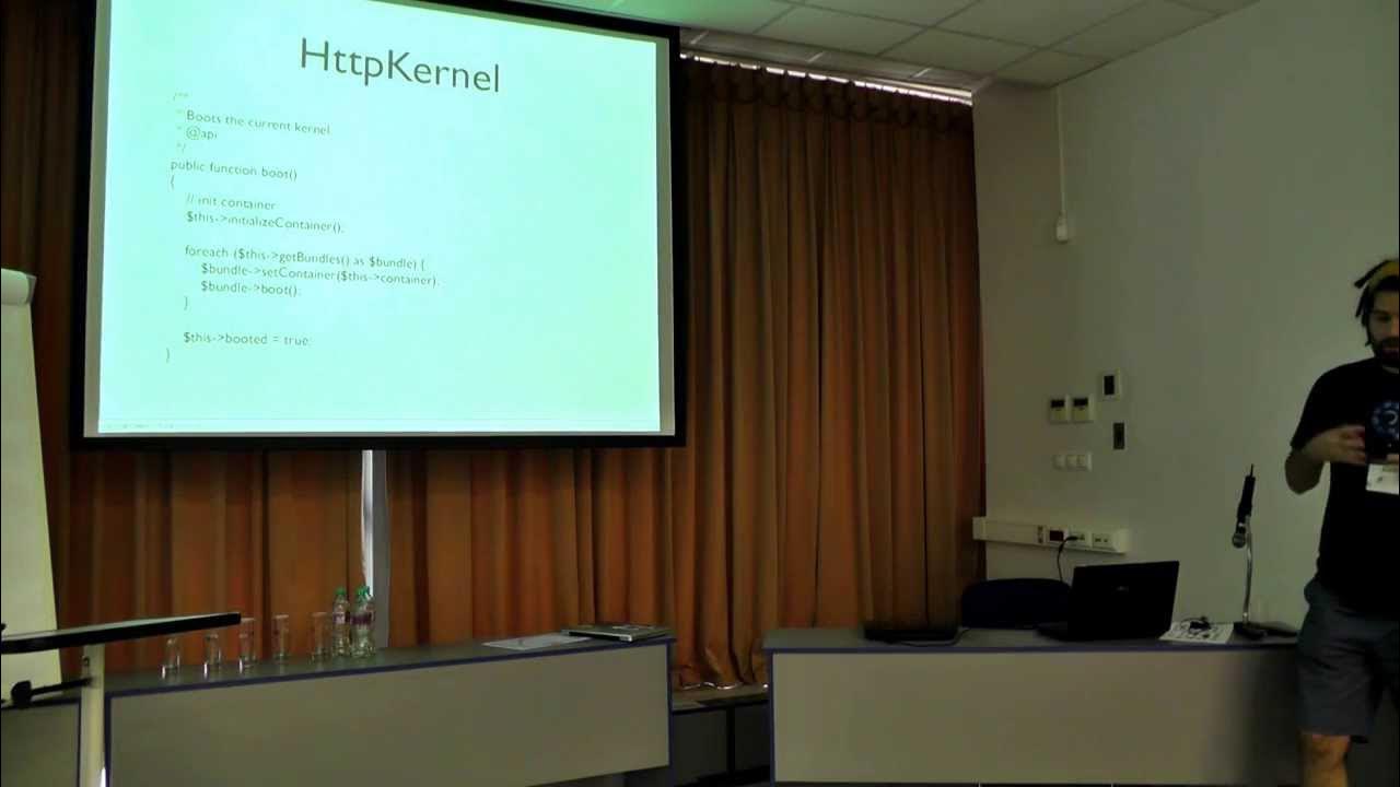 i_amdroid's tweet card. DrupalCampCIS'13 Dependency injection компонент