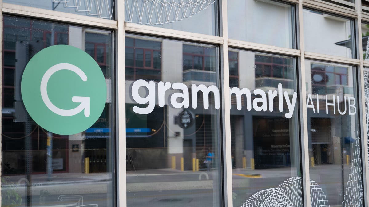 simonkp's tweet card. Grammarly Authorship will attempt to detect whether AI, a human, or a combination of the two created content. Though it will be available to any user, the new tool is targeted to the education market...