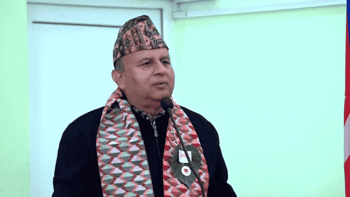 shankarpokhrel8's tweet card. काठमाडौँ । नेकपा एमालेका महासचिव शंकर पोखरेलले बलिया राजनीतिक दलहरूले मात्रै देश बनाउनसक्ने बताएका छन् । बिहीबार एमाले पार्टी केन्द्रीय