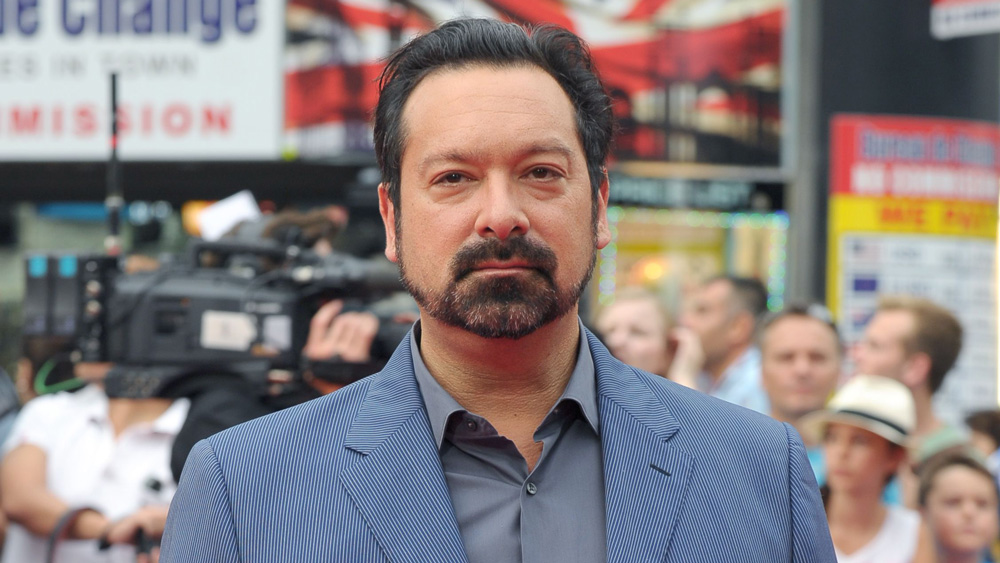 ScriptSelling3's tweet card. "Logan" director James Mangold is in negotiations with Fox to develop and direct an adaptation of Don Winslow's upcoming novel "The Force"